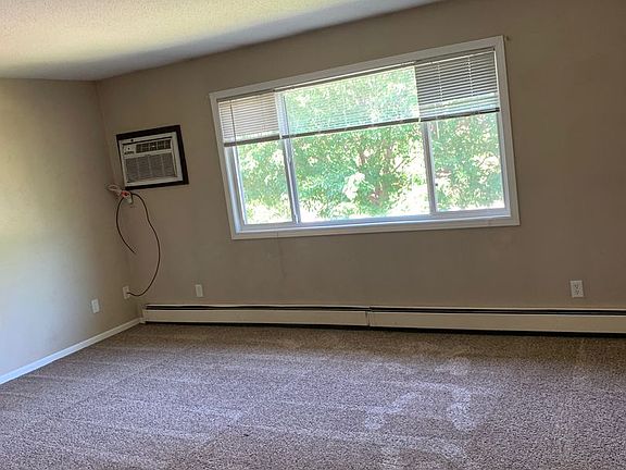 5th image of 3211 E Rosser Ave APT 2
