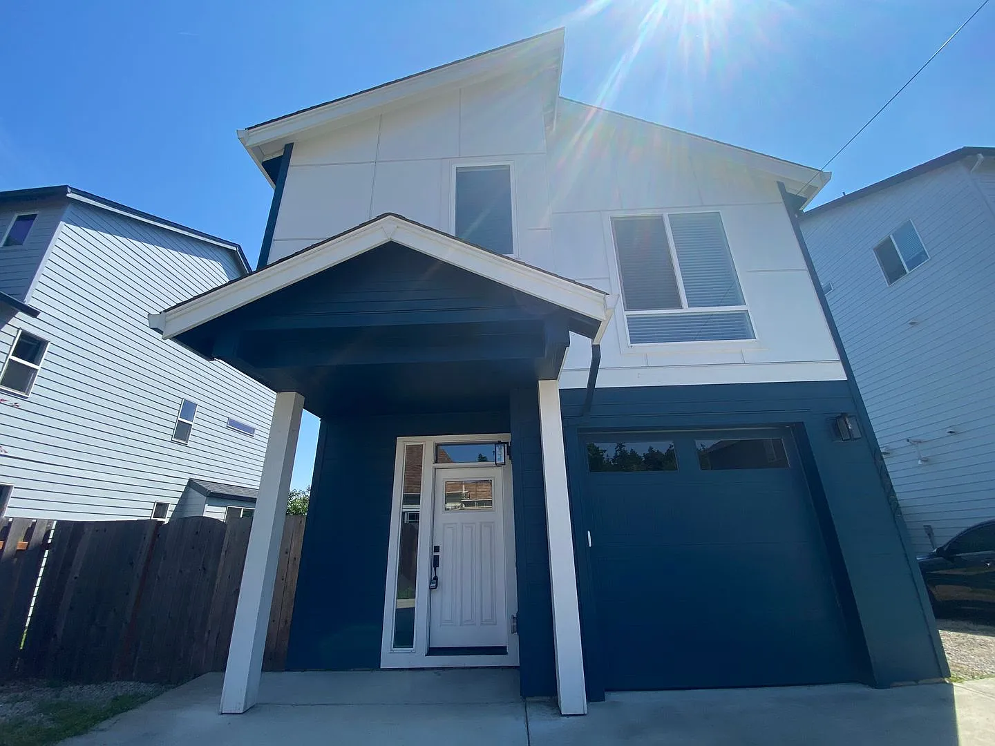 4-bedroom, 3.5-bath Home within the Brentwood-Darlington Neighborhoods — Photo 2