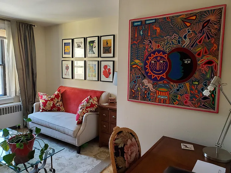 Living room with "Study Niche"