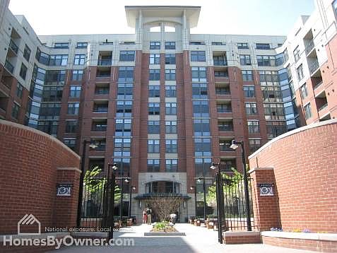 1st image of 1021 N Garfield St APT 402