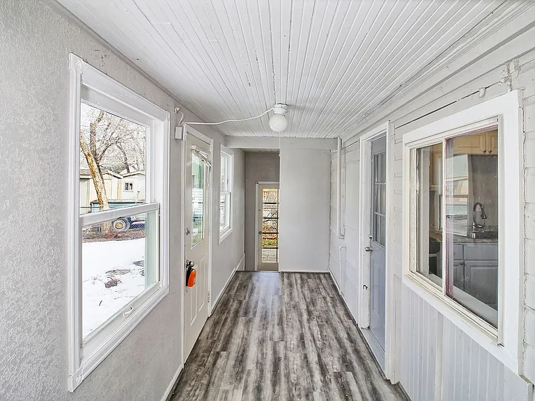 1144 Grand Ave — Photo 23