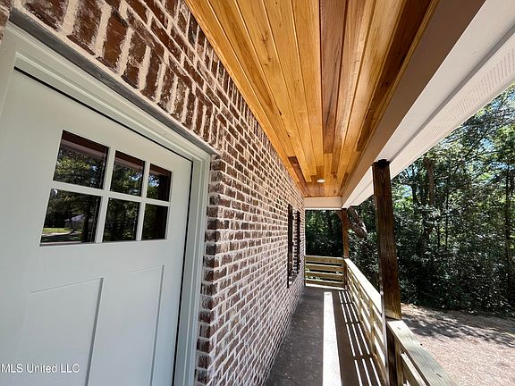 2nd image of 4901 Oakplace Dr