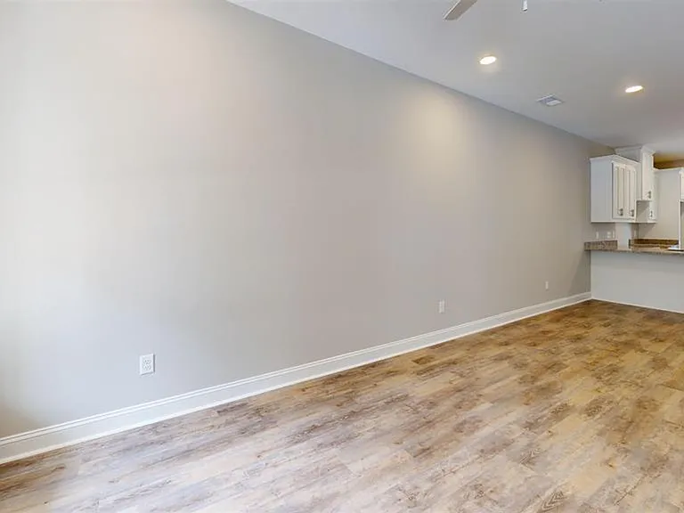 3921 Capers Ave — Photo 4