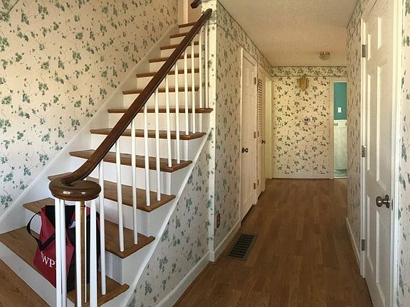 3rd image of 46 E Dudley St