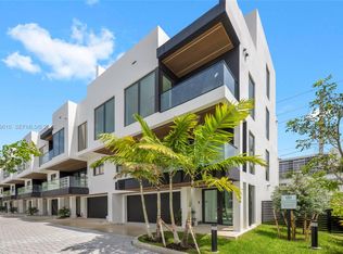 3220 NE 7th St, Pompano Beach, FL 33062