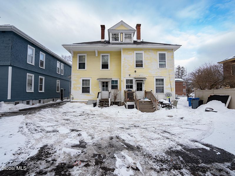 4th image of 884-886 Lancaster Street
