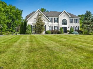9 Steeplechase Lane, Franklin Twp., NJ 08802