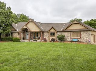 11627 S Chestnut St, Olathe, KS 66061