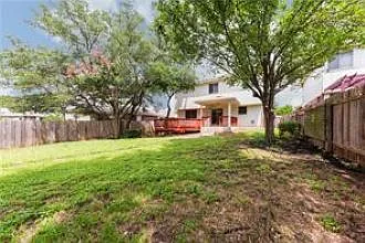805 Chiselpoint Cv — Photo 35