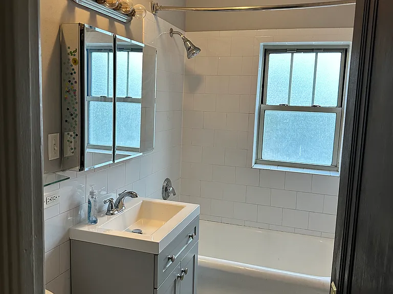 609 Washington Blvd #3W — Photo 3
