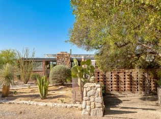 7185 N Thunderhead Dr, Tucson, AZ 85718