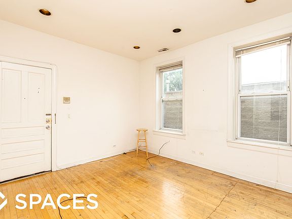 4th image of 2318 N Southport Ave #Unt3r