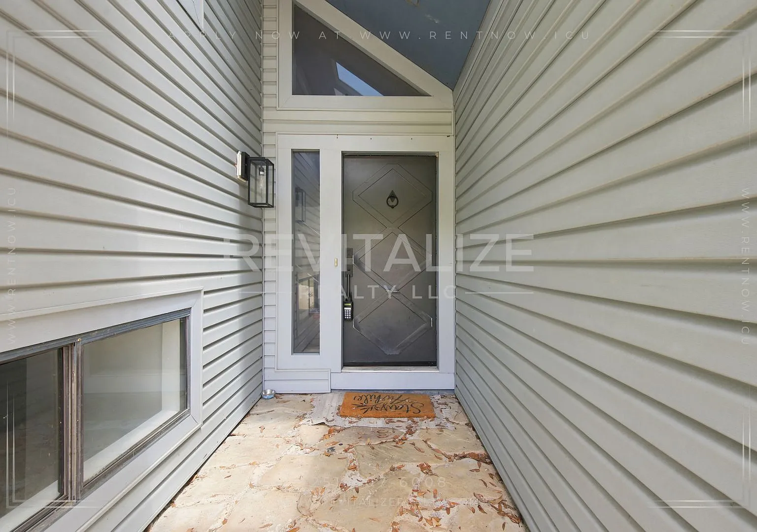 Knollwood Drive Gem- Home with Skylights, Fireplace & Open Floor Plan — Photo 4