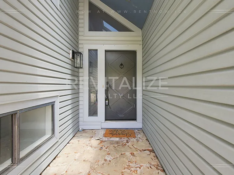 2739 Knollwood Dr — Photo 4