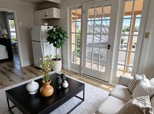 2304 Makanani Dr, Honolulu, HI 96817