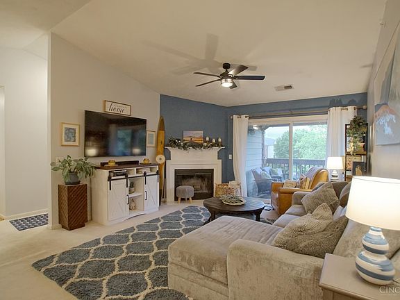 3rd image of 8173 Autumn Woods Ln APT 312