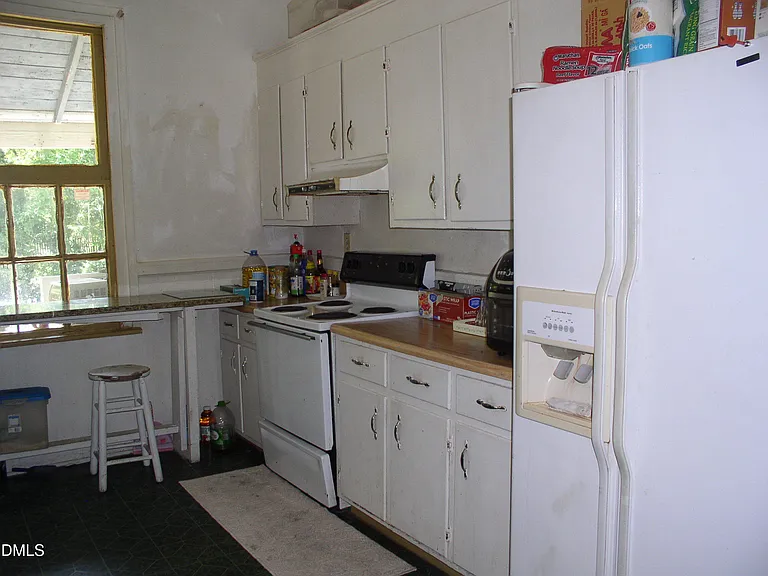 332 Rowland St — Photo 3