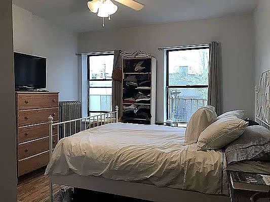 4th image of 156 Court St APT 4R