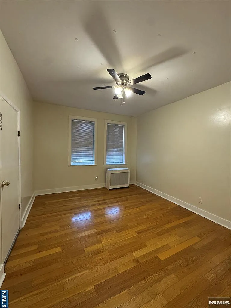 1 bed, 1.0 bath, $1,800 — Photo 2