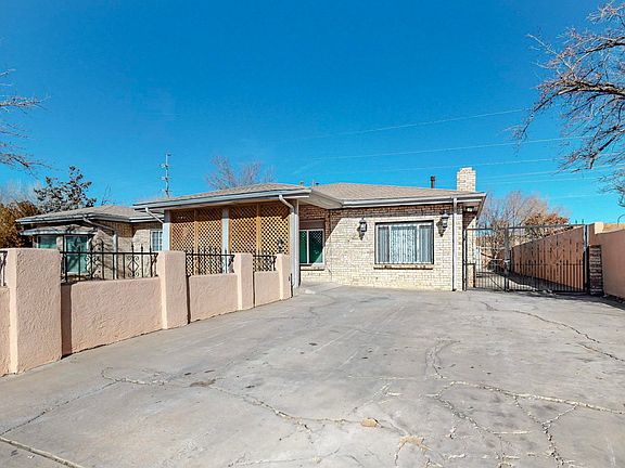3rd image of 2551 Aspen Ave NW #A