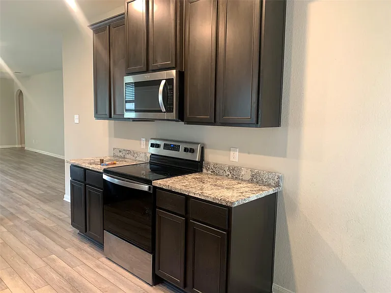 509 Congress Way — Photo 13