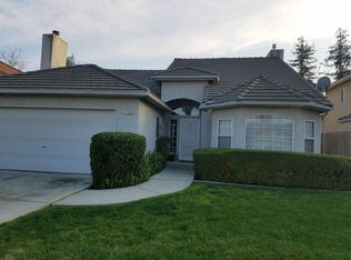 1004 Garland Ave, Clovis, CA 93612