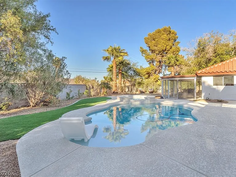2868 Vista Del Sol Ave — Photo 35