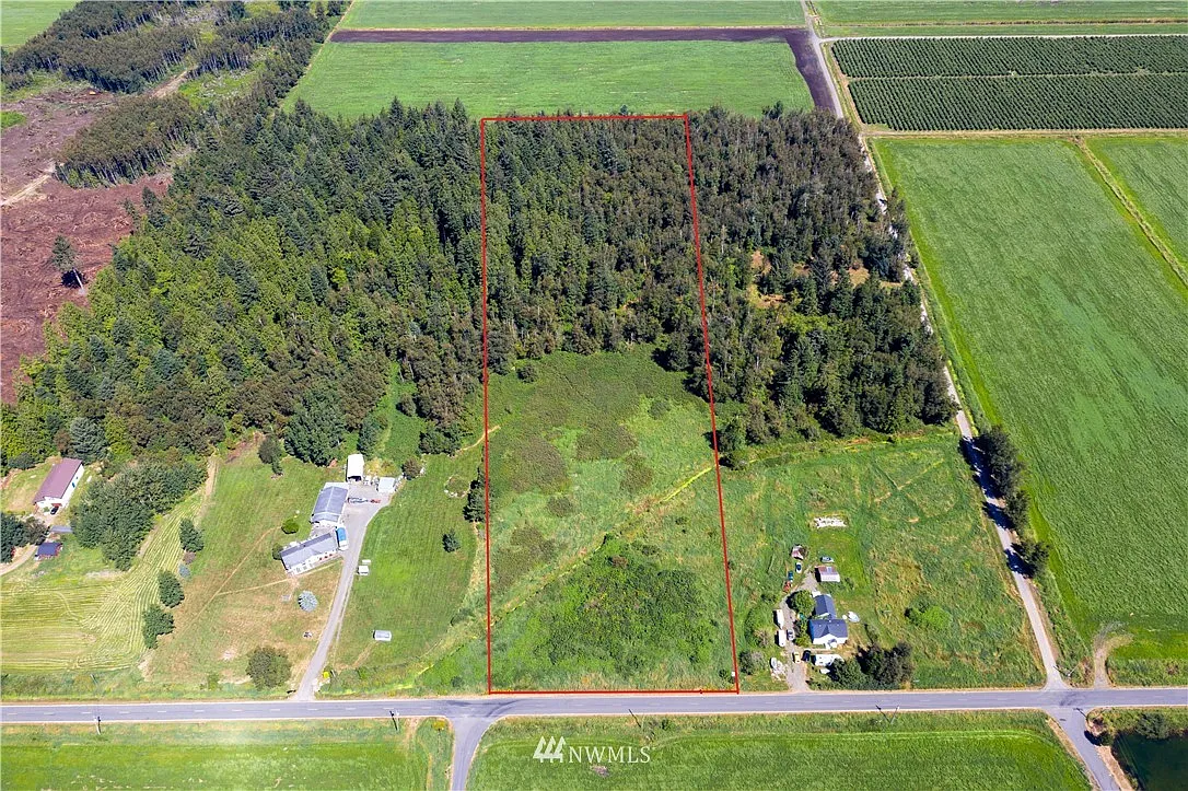 2300 Willeys Lake Road photo 1