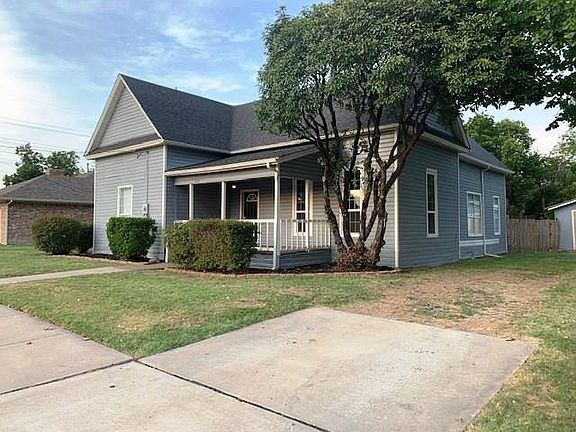 2nd image of 317 S Fannin St