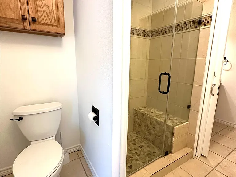 24914 Aughton Ct — Photo 21
