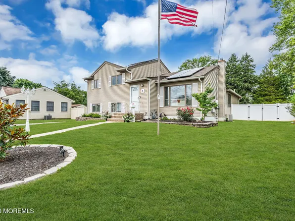 5 Forsgate Drive, Freehold, NJ 07728