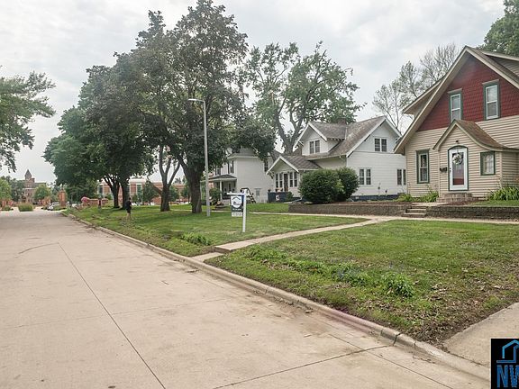 2nd image of 520 Central Ave SW