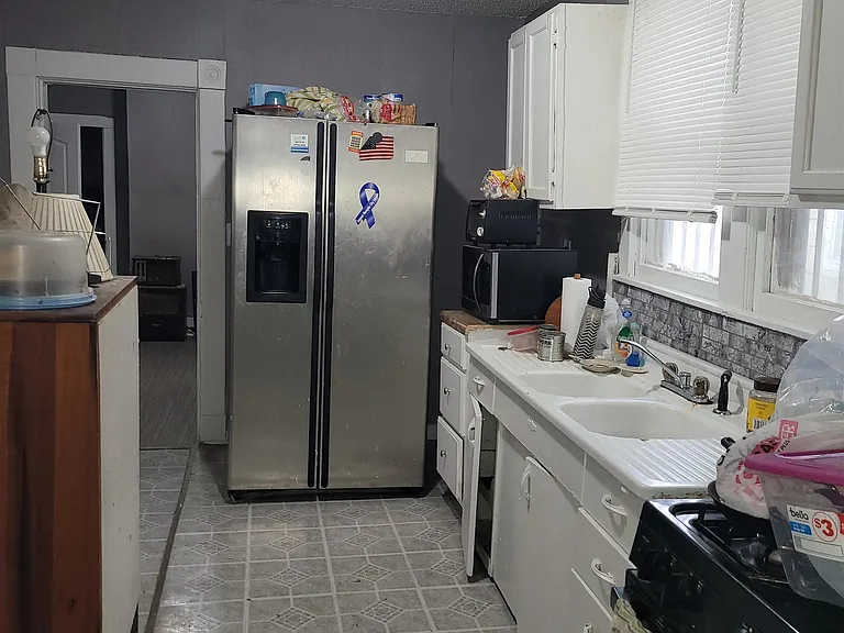 330 E Trigg Ave — Photo 6