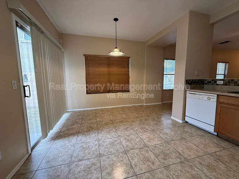 9559 W Monte Vista Rd — Photo 10