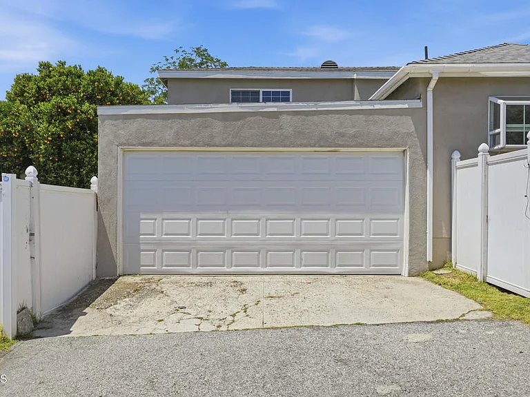 3302 Community Ave — Photo 42