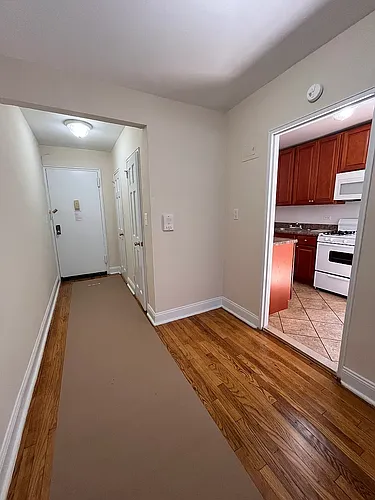 31-77 33rd St #3A Photo 1 31-77 33rd St #3A Photo 1