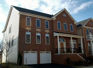 11102 Potomac Oaks Dr, Rockville, MD 20850