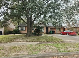 10706 Glenfield Ct, Houston, TX 77096
