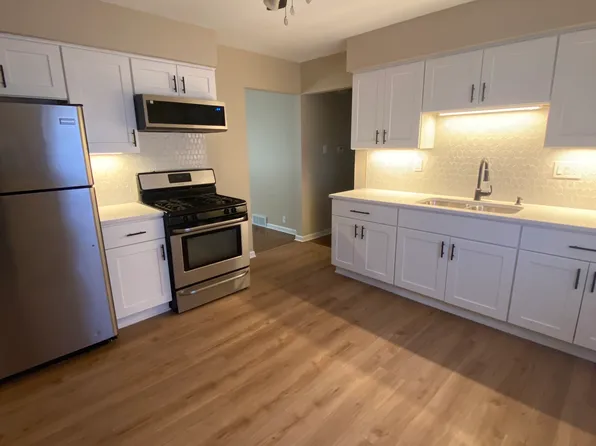 (undisclosed Address), Milwaukee, WI 53223