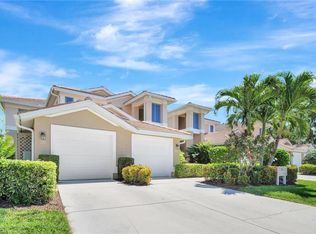 784 Carrick Bend Cir APT 101, Naples, FL 34110