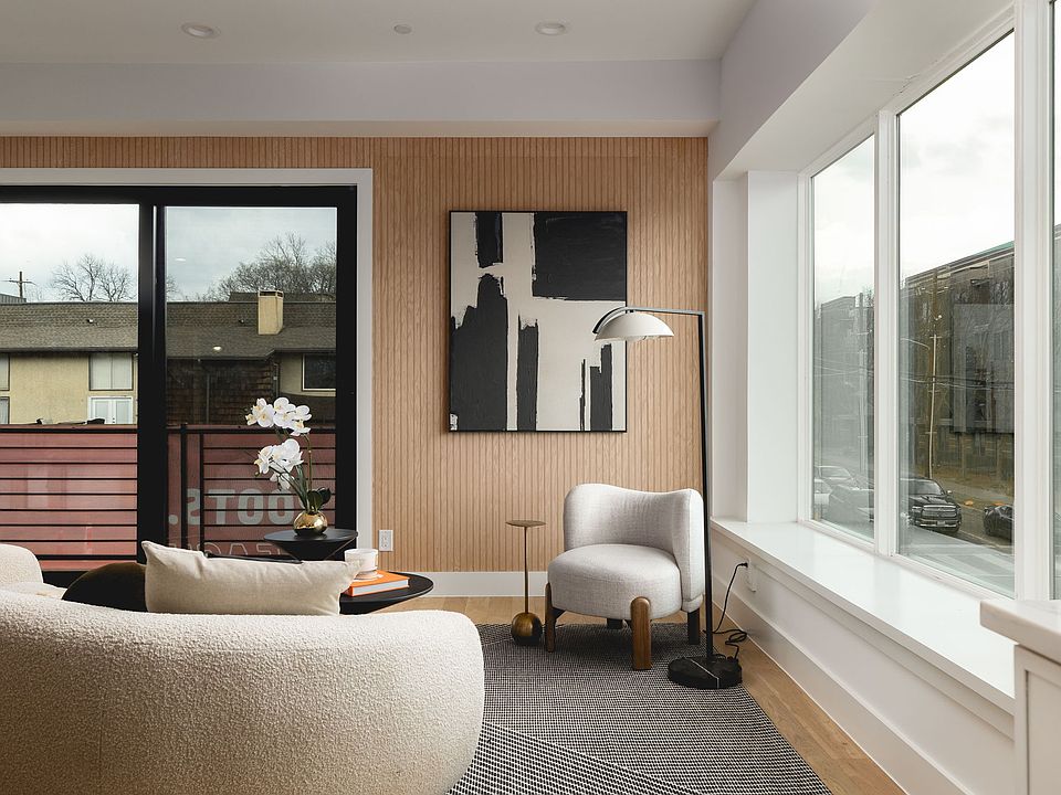 1st image of 3053 Wycliff Ave #205