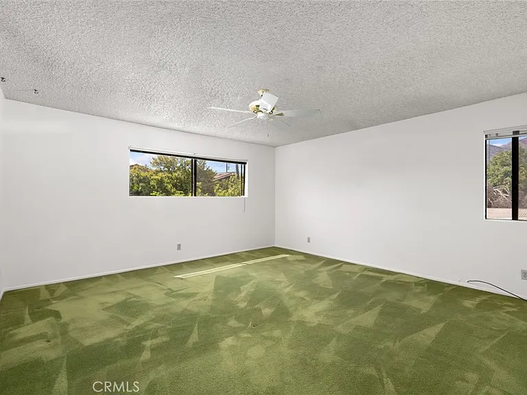 5 Carol Pine Ln — Photo 33