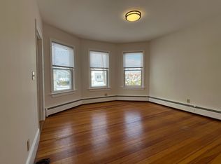 2 Raymond Ave FLOOR 1, Pawtucket, RI 02860