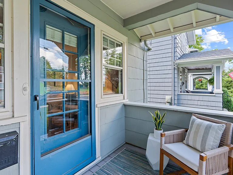 3669 Stettinius Ave — Photo 5