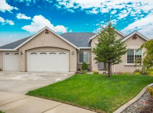 768 Rogue River Way, Redding, CA 96003