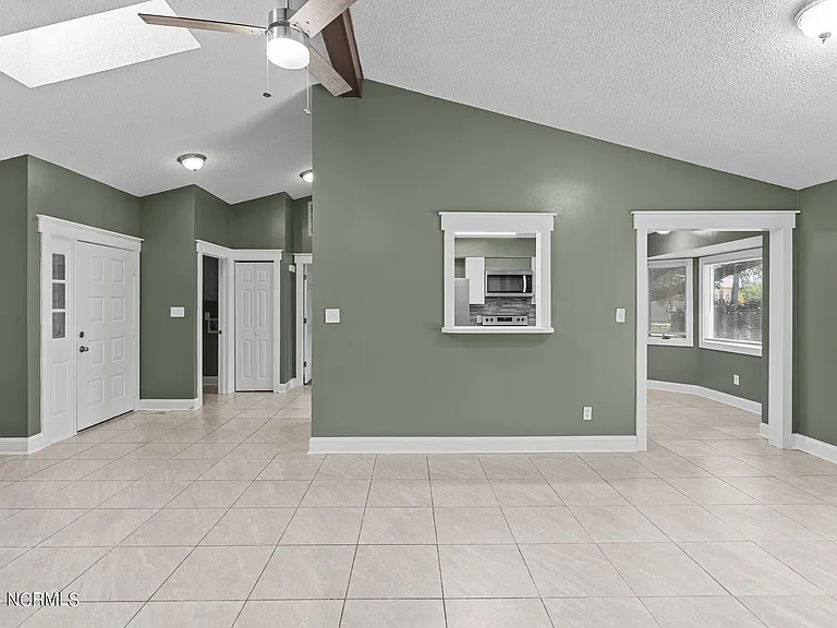 5722 Gondolier Dr — Photo 18