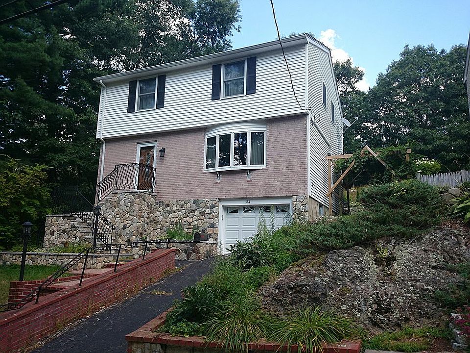 2nd image of 84 Leland Rd