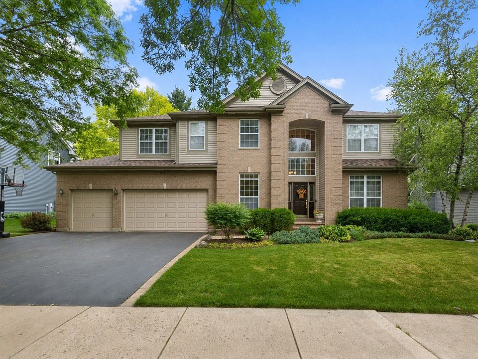 1st image of 556 Prescott Ln