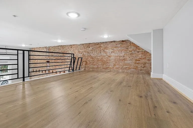 1916 Poplar St #1N — Photo 10