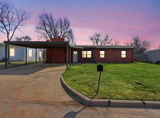 809 NW 33rd St, Lawton, OK 73505